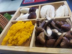-由衷贵州酸汤牛肉火锅(新桥店)