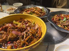 -休记光头香辣蟹干锅店(衣冠庙店)