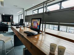 -上海宝信宝马4S店