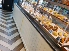 面包甜点陈列柜-牛角村(大族广场店)