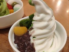 蕨饼抹茶牛奶雪糕-VIA TOKYO