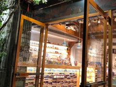 -猫的天空之城概念书店(苏州平江店)