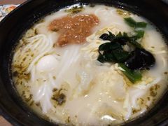 -灵芝妹子海鲜米线(香炉礁山姆店)