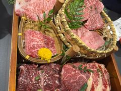 -山川小町·极番烧肉(新地假日广场店)