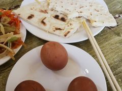 -燕味特色小吃