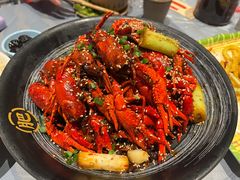 -肥肥虾庄·金牌油焖大虾(杨园滨江时代walk店)