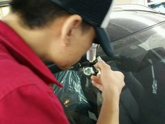 -鲨鱼皮汽车凹陷玻璃修复(静安店)