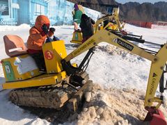 -荣盛康旅野三坡滑雪场