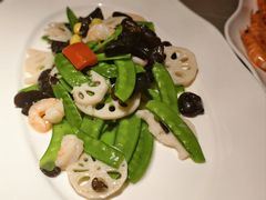 -新天明砂锅鱼头煲