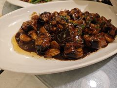 -侬佳蒸菜馆(听潮店)