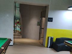 -涨巢·潮玩水疗局