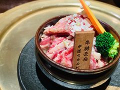 -山川小町·极番烧肉(新地假日广场店)