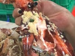 -四川小胡子海鲜(丁村万人海鲜广场店)