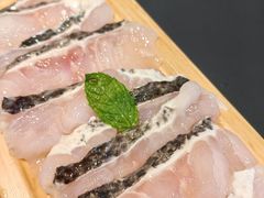 -由衷贵州酸汤牛肉火锅(新桥店)