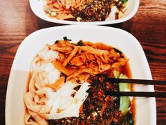 -双燕楼·手工馄饨·汤面小吃(世纪汇店)