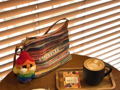 -星巴克臻选(宁波世纪东方广场店)