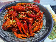 -肥肥虾庄·金牌油焖大虾(首义路店)