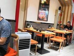 -极有家小鱼小鸡石锅煲(佳兆业店)