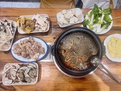 -菌之家·专业纯野生菌火锅·特色炒菌