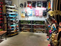 -聚点滑板SPOT SKATE(常熟路店)