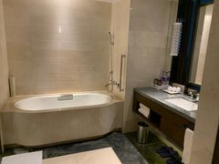 -舟山希尔顿酒店