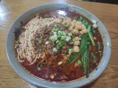 -丁丁猫重庆小面(徐州路店)