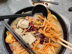 -小蛮妞家螺蛳粉(凯旋路店)