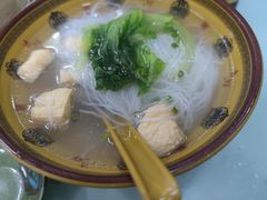 油豆腐粉丝汤-食惠里小笼包面馆(越秀店)