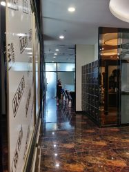 点击看大图 -八佰伴8008星级形象店