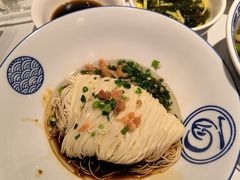 金钩葱油拌-二泉园老菜馆·百年无锡菜