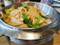 干锅千页豆腐-秦香阁·西北家常菜(徐汇日月光中心店)