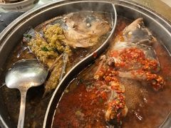-阿瓦山寨·湘菜现炒·剁椒鱼头王(咸阳总店)