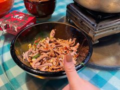 -昱龙大盆牛蛙馆(三兴街总店)