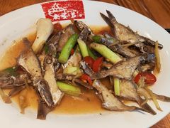 -皮蛋弟砂锅店(总店)