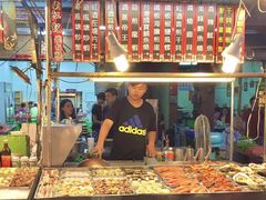 -六合夜市