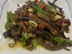 -钟记陕南菜·煎锅鱼(红专南路店)