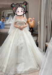 -不晚国际婚纱礼服