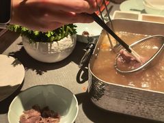 -左庭右院鲜牛肉火锅黑金店(陆家嘴中心店)