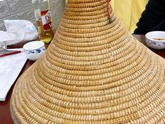 气锅鱼-姚记抚仙湖石锅鱼庄