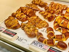 -HOT CRUSH趁热集合·现烤面包(环球港店)