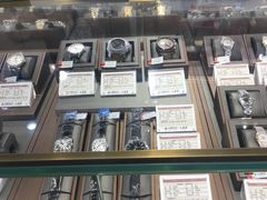 -华夏典当行(龙德广场店)