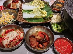 -草家酱蟹炭火烤肉店(珲春南路一店)