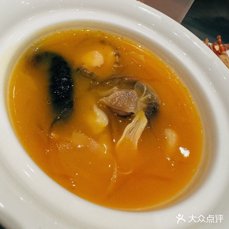 吃完饭还可以唱歌儿 非常推荐de一家餐厅哟