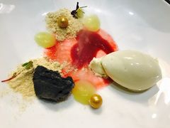 花椒冰淇淋配黑芝麻鬆糕-鱼桥巷·美学川菜