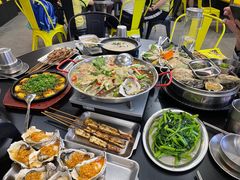 -蚝美人·生蚝海鲜烧烤(茶花园店)