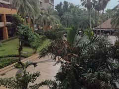 -三亚湾海居铂尔曼度假酒店