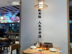 大堂-聚鑫朋酸菜肥肠(九龙仓店)