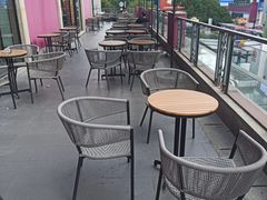 露天位-星巴克臻选(金桥国际店)