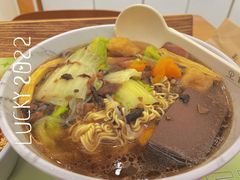 菌菇汤底麻辣烫-许小树(国贸商城店)