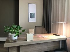 -榆林榆阳西路火车站亚朵酒店
